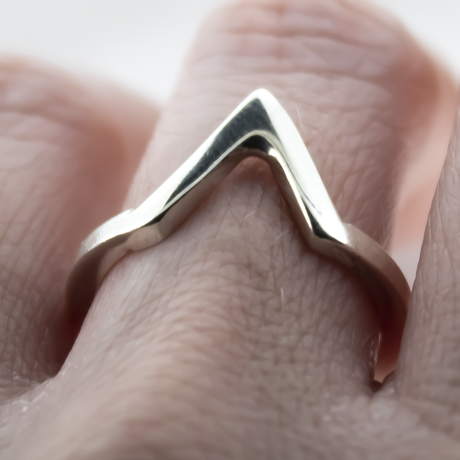The V Ring