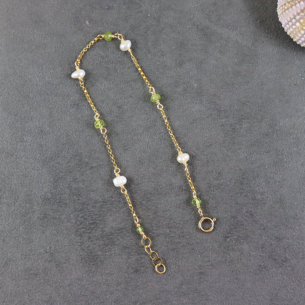 Peridot and Pearl Bracelet