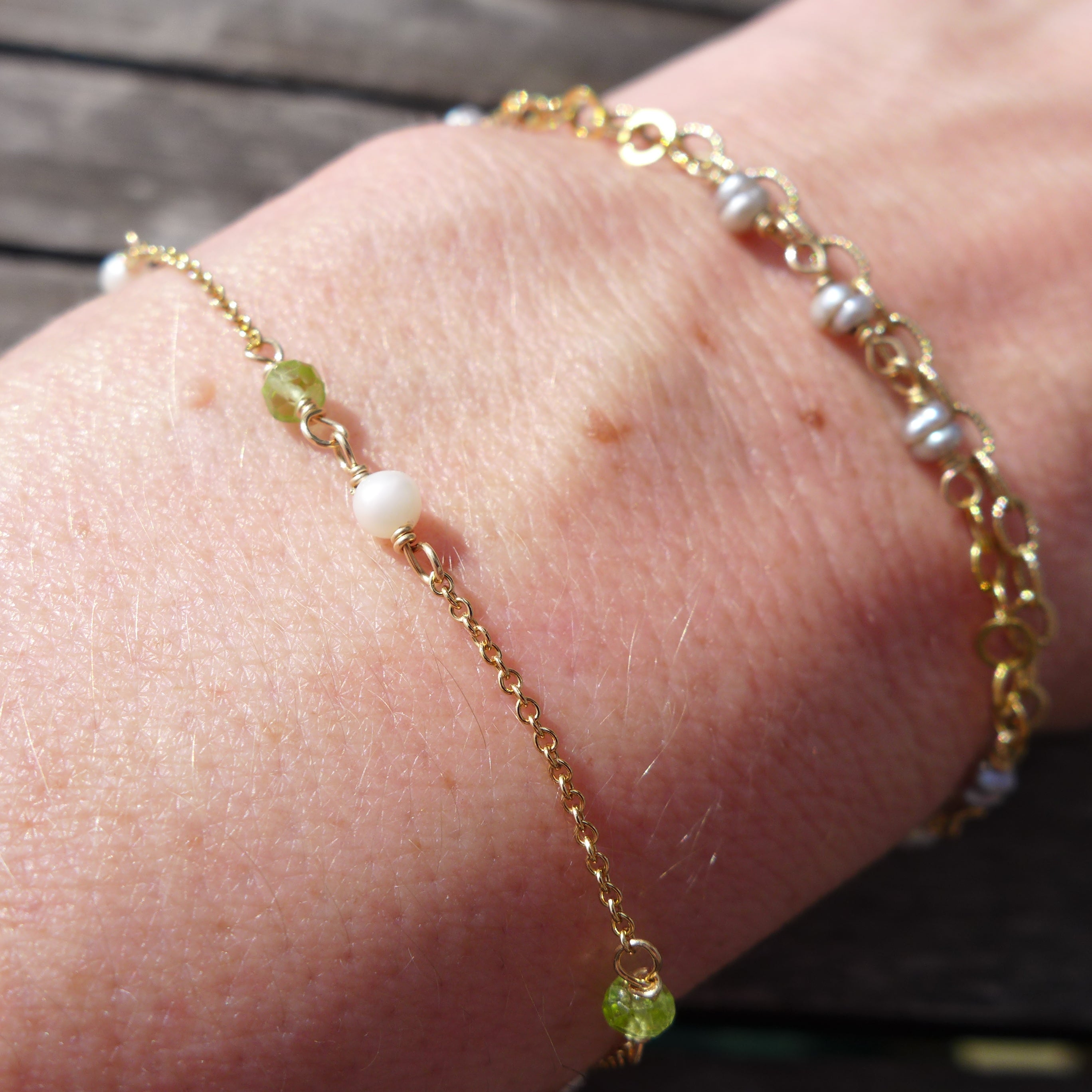 Peridot & Pearl 9ct Bracelet
