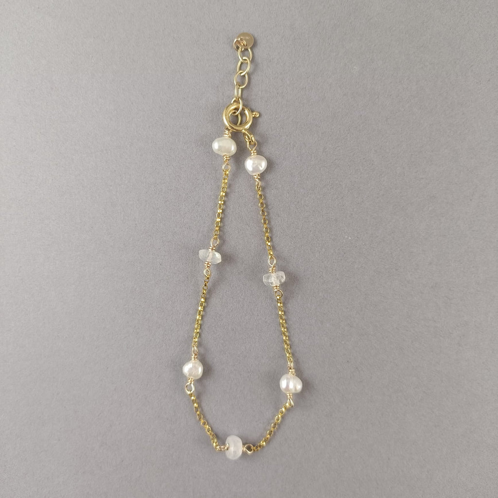 Pearl and Moonstone Bracelet